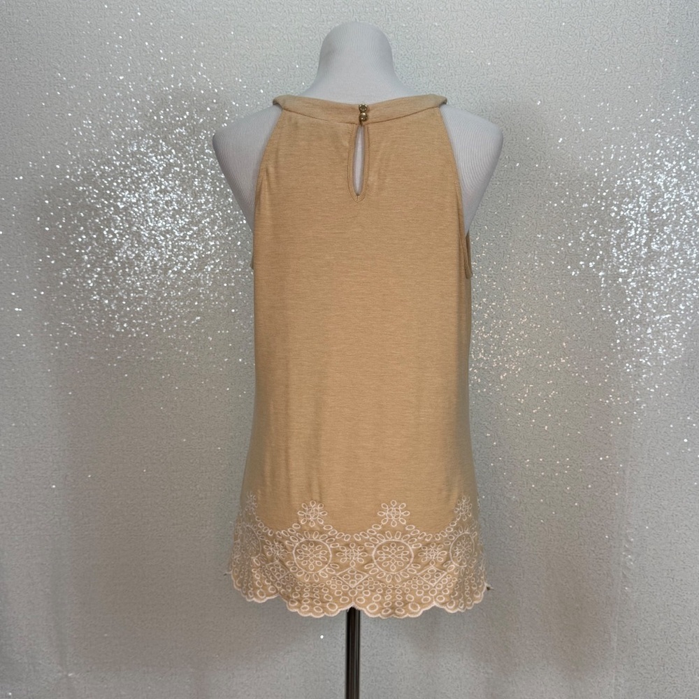 Adrianna Papell Tan Sleeveless Tunic Top Embroidered Scallop Hem Keyhole Back M - Picture 11 of 12